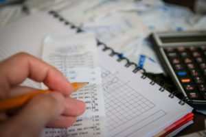 Mejora tu economía apuntando tus gastos